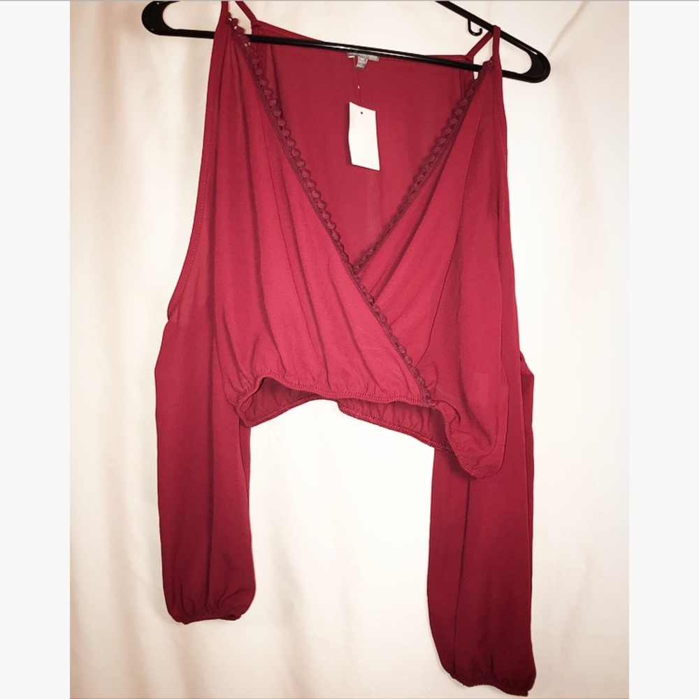Long sleeve crop top